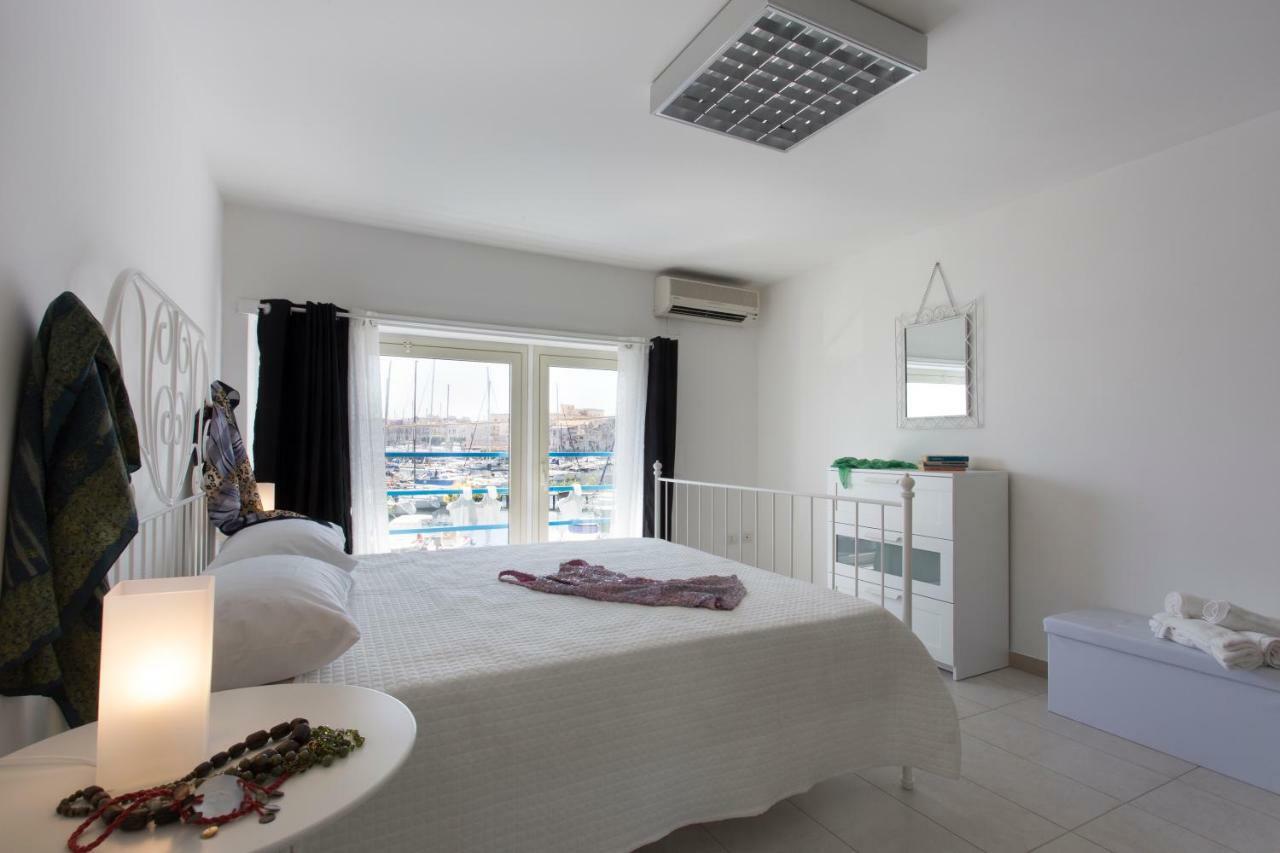 Tyche Apartment *